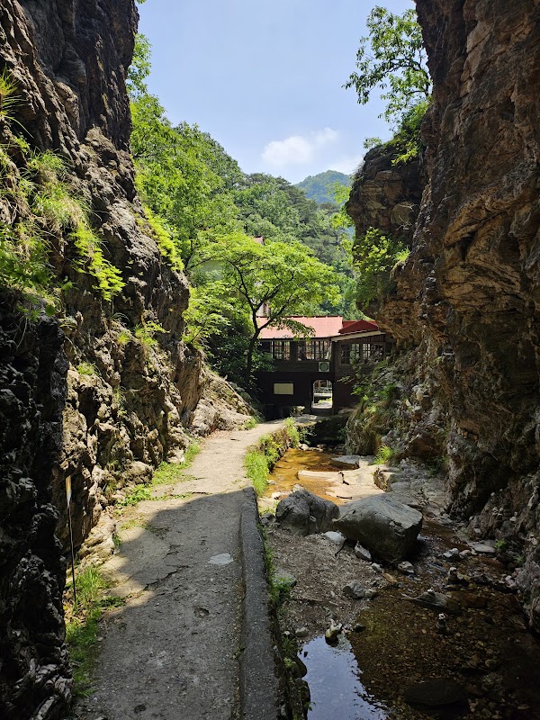 Deungseon Falls Ticket Office 2