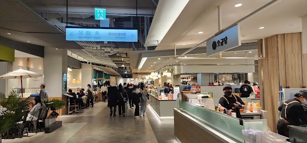 Hyundai Premium Outlet Space1 2