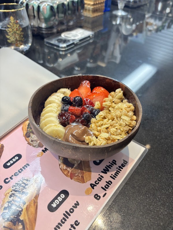 Shinsaibashi Acai Bowl B-lab Higashi Shinsaibashi store 3
