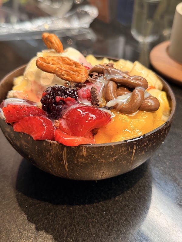 Shinsaibashi Acai Bowl B-lab Higashi Shinsaibashi store 2