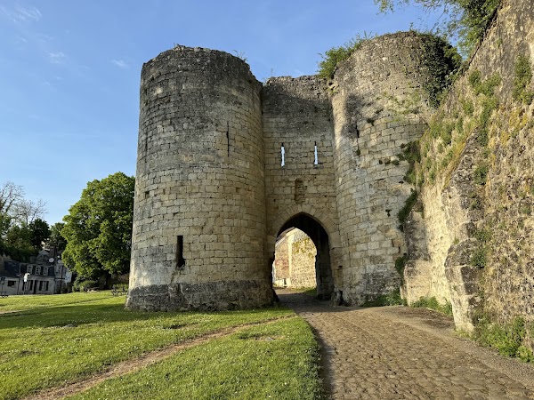 Soissons Gate 1