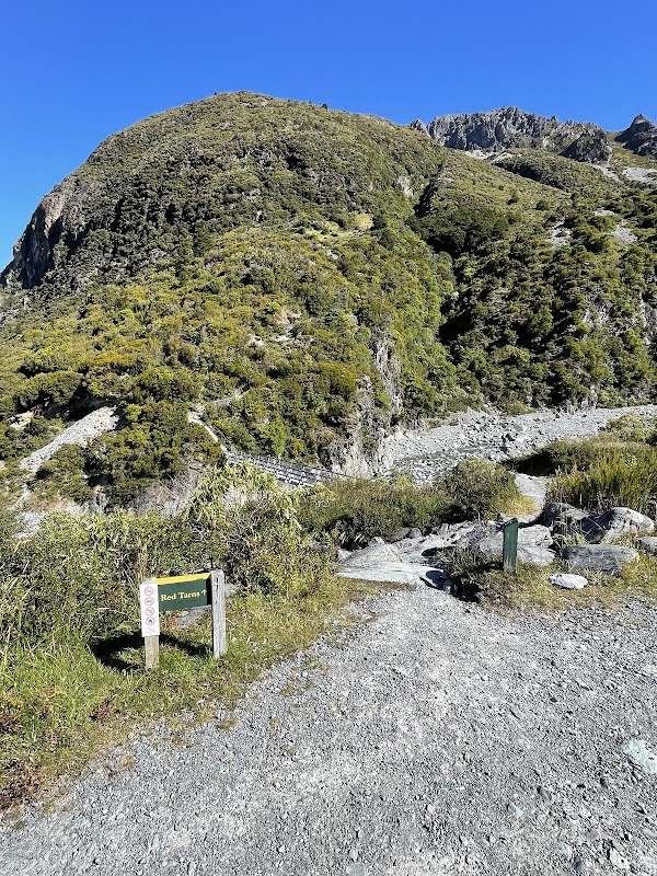 Red Tarns Track Trailhead 2