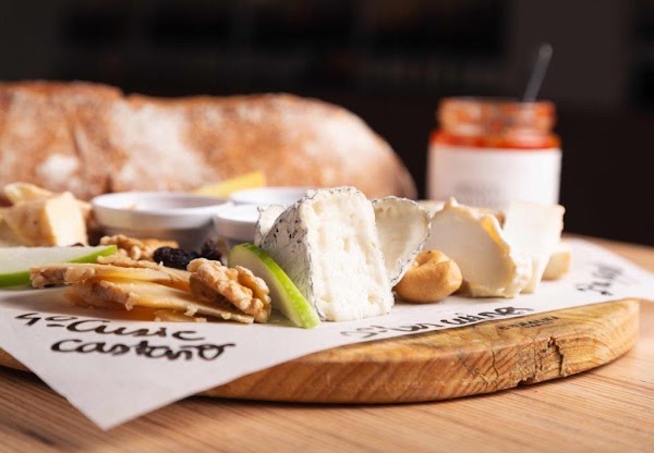 Viblioteca - bar de vins i formatges | Gràcia 4