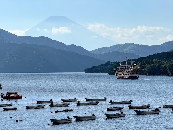 Lake Ashi 3