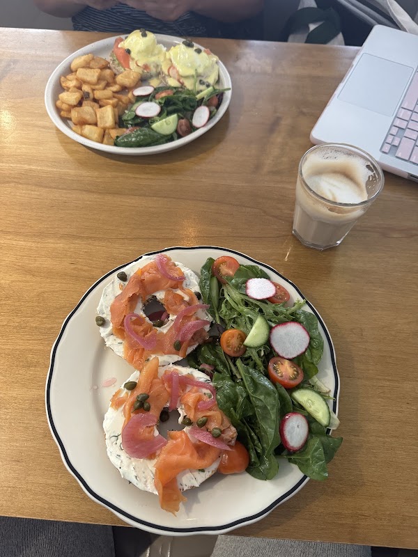 Sunny's Dinette 4