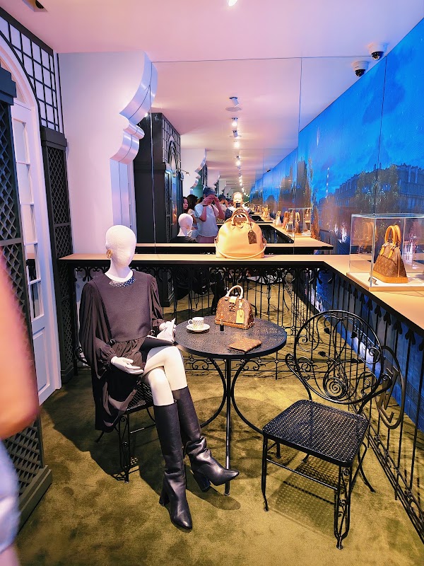 Louis Vuitton Hotel Bangkok 5