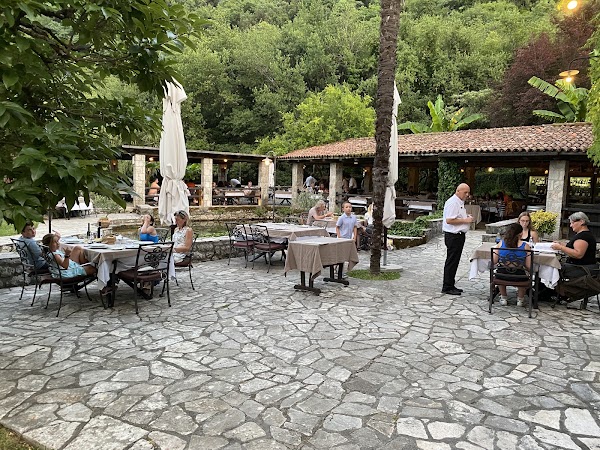 Montenegro  🇲🇪 9