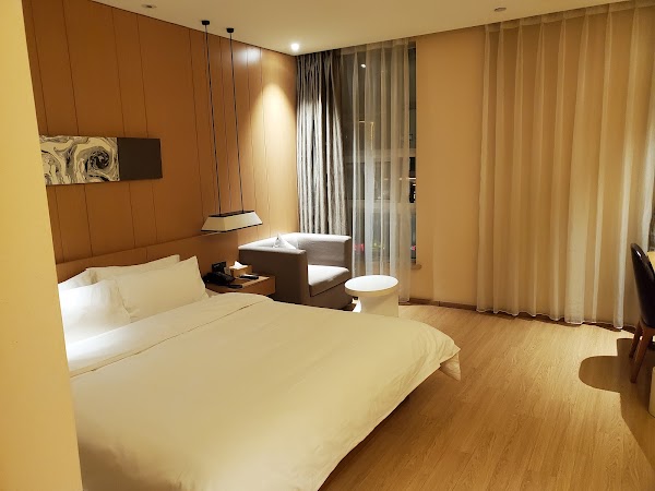 Starway Shanghai Anting Motor City Hotel 5