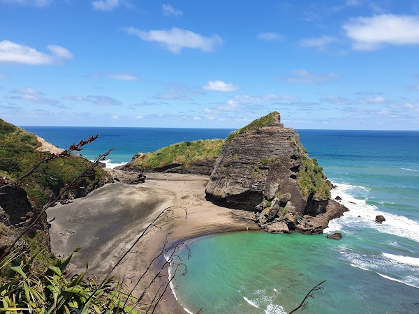 Piha Beach 5