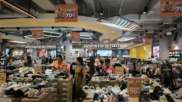 SPORTS STATION LIVING WORLD BALI 5