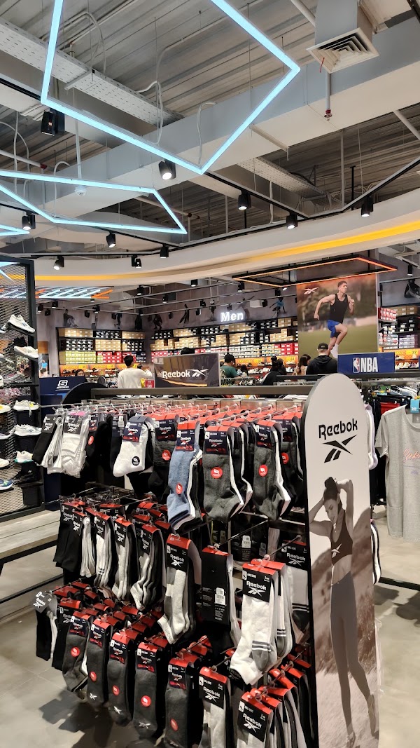 SPORTS STATION LIVING WORLD BALI 3