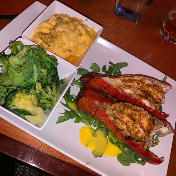 Fin & Feathers Restaurants 4