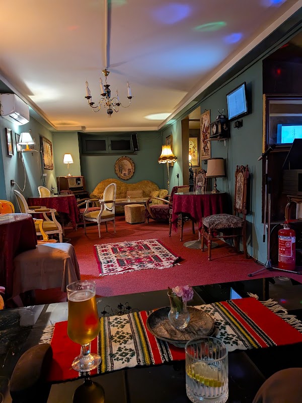 Bunker 1944 Living Room 5