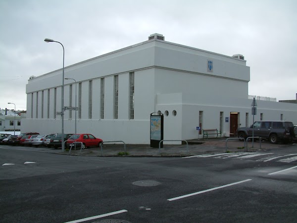 Sundhöllin