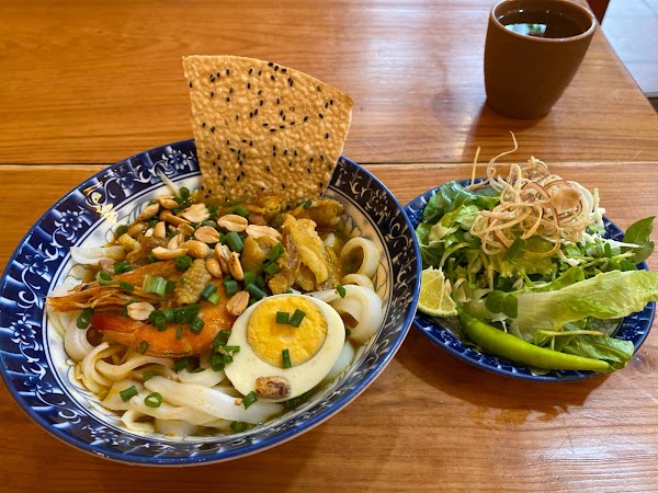 Nhà Bếp Xưa Restaurant 4