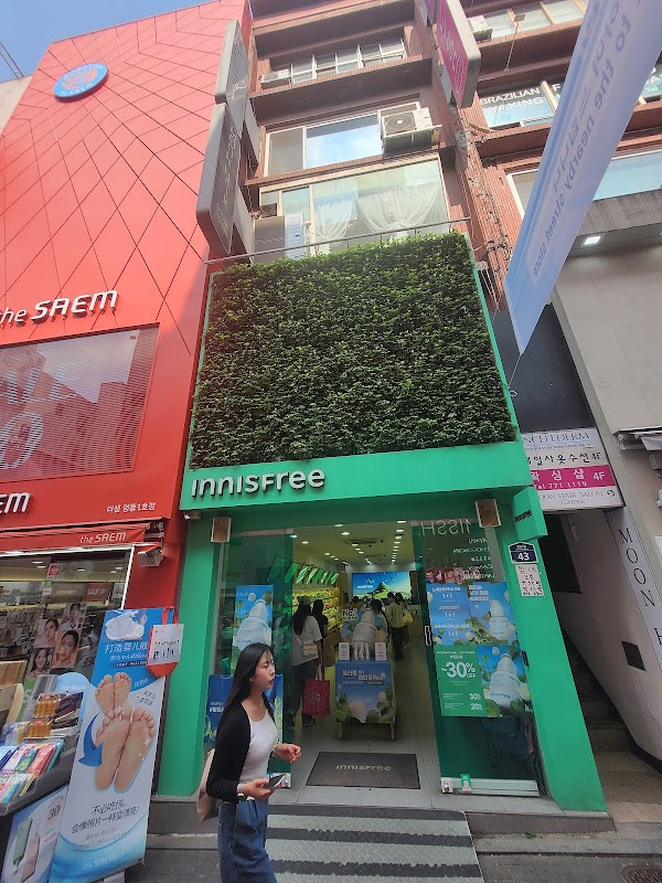 Innisfree Myeongdong station