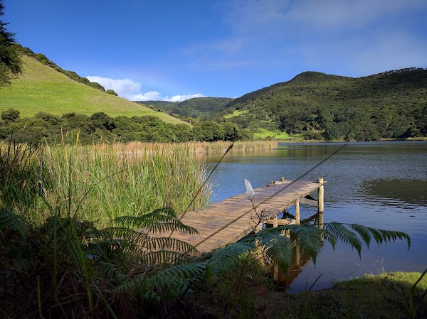 Lake Wainamu