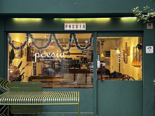 Poesia Portuguese Cafe 1