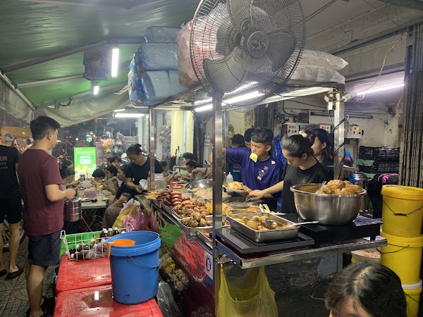 Cơm Tấm cầu Calmette 4