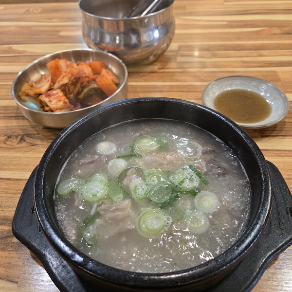 Oegojip Seolleongtang 4