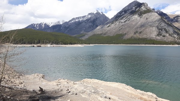 Lake Minnewanka Scenic Drive 1