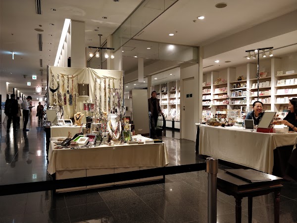 MARUZEN Marunouchi 3