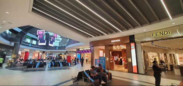 Fendi Roma Fiumicino Airport 1