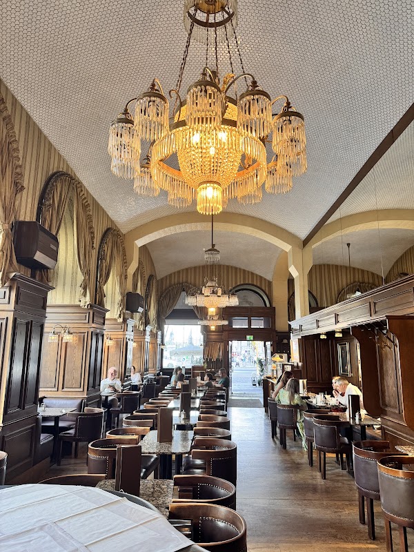Café Schwarzenberg 5