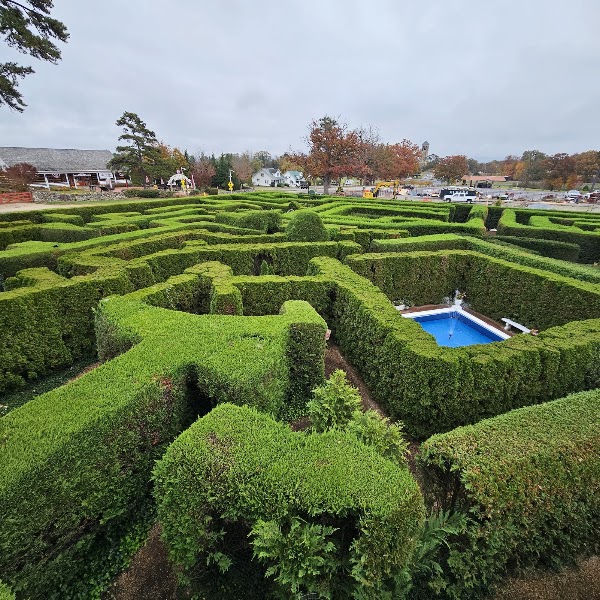 The Garden Maze at Luray Caverns 5