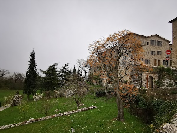 Gourdon 3