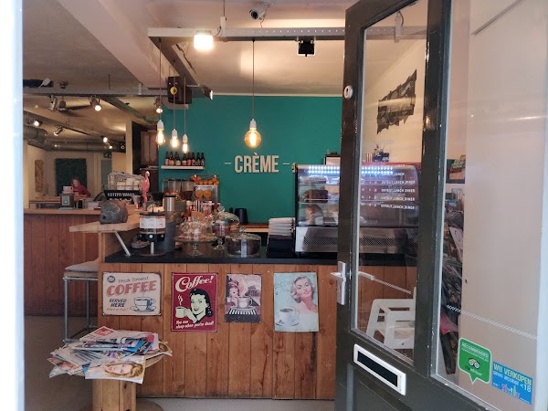 Crème Coffee & Pastry 4