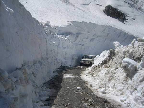 Saach Pass