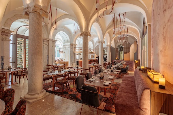 Capítulo Restaurant & Bar