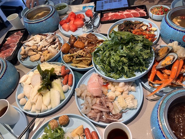 Chengdu Hotpot & BBQ 成都-龙门阵 火锅 & 烤肉 3