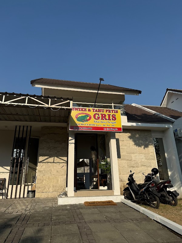 Swike & Tahu Petis Gris Citraland