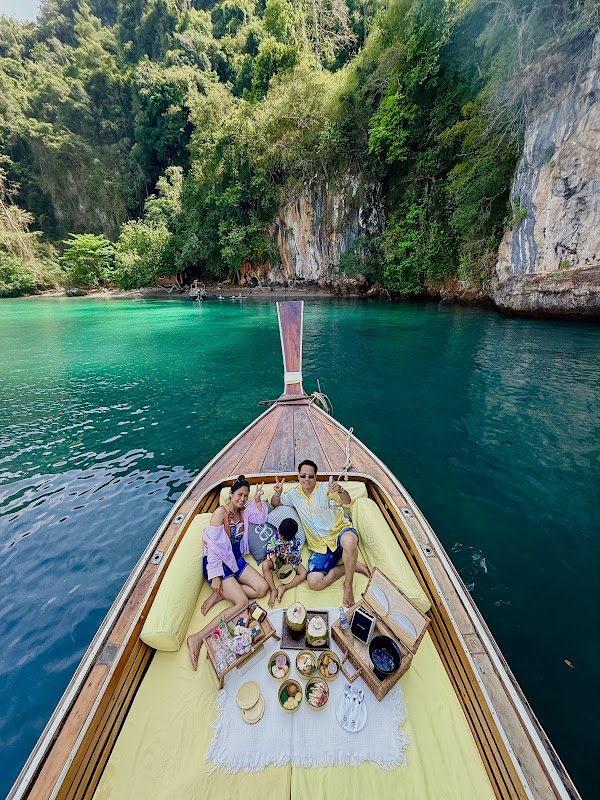 Boat and Beyond 1