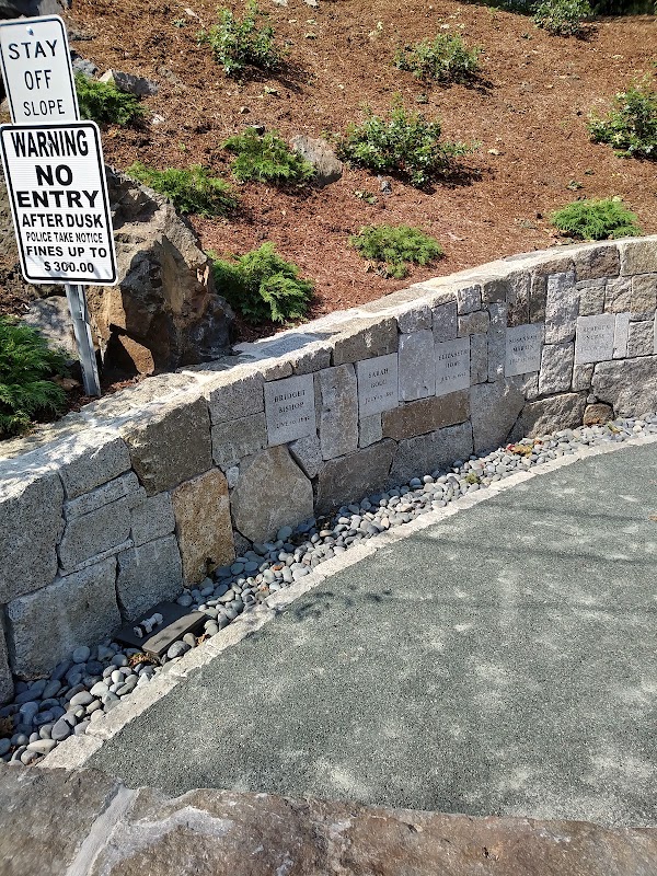 Proctor's Ledge Memorial 4