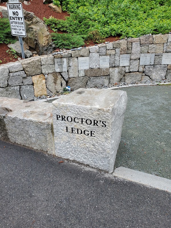 Proctor's Ledge Memorial 2