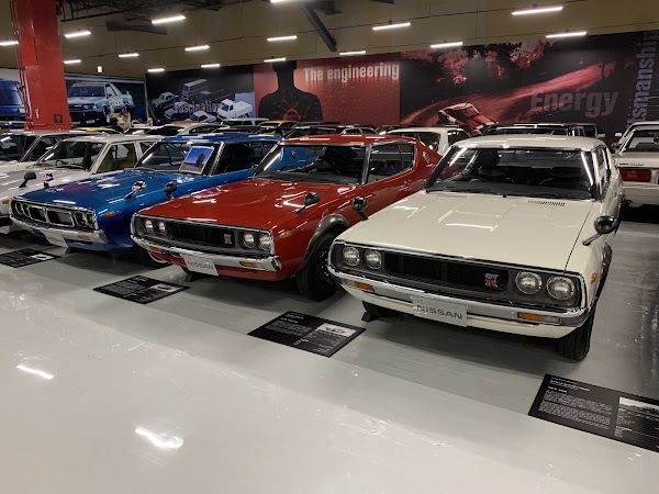 Nissan Heritage Collection 2