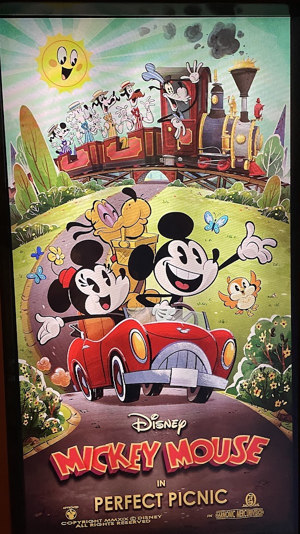 Mickey & Minnie's Runaway Railway 4