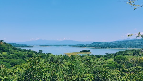 Lake Suchitlán