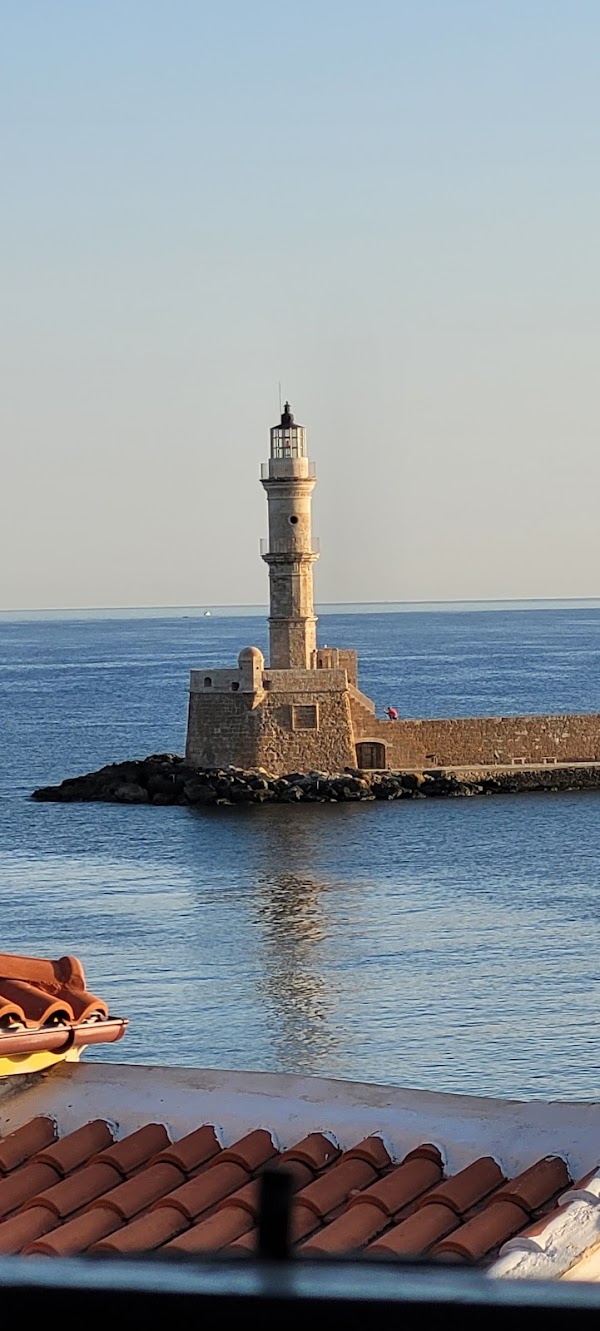 Nostos Hotel