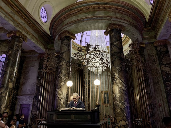 Harry Potter and the Escape from Gringotts 2