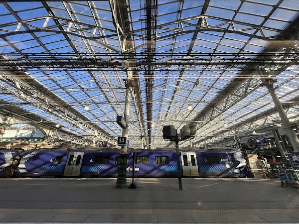 Edinburgh Waverley Train Station 5