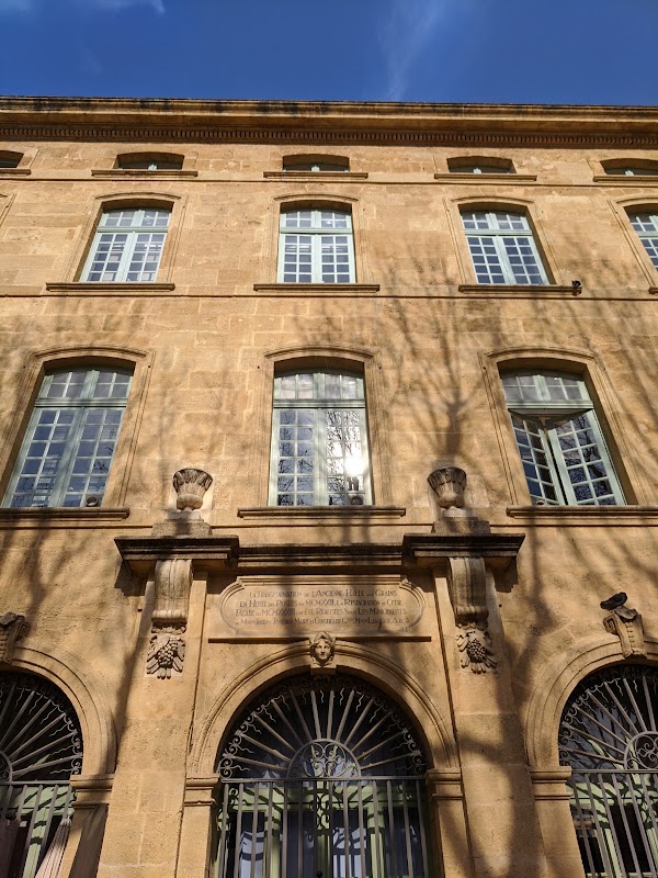 Place Richelme 2