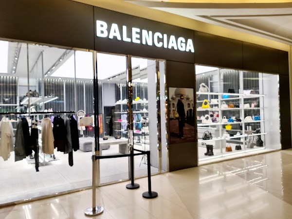 BALENCIAGA 1