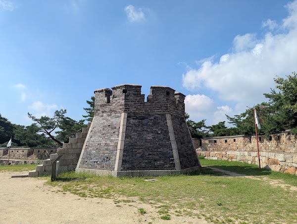 Seonodae (Western Crossbow Tower)