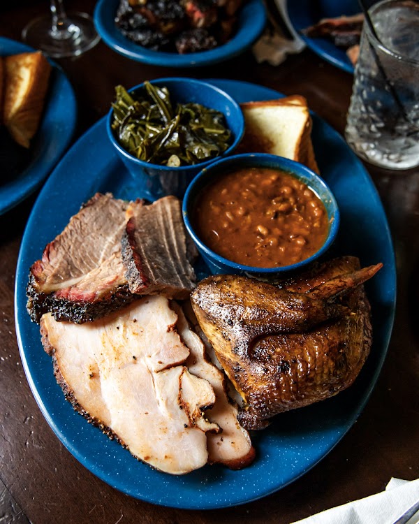 Mojo Bar-B-Que, A Southern Blues Kitchen 3