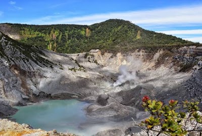 Tangkuban Perahu