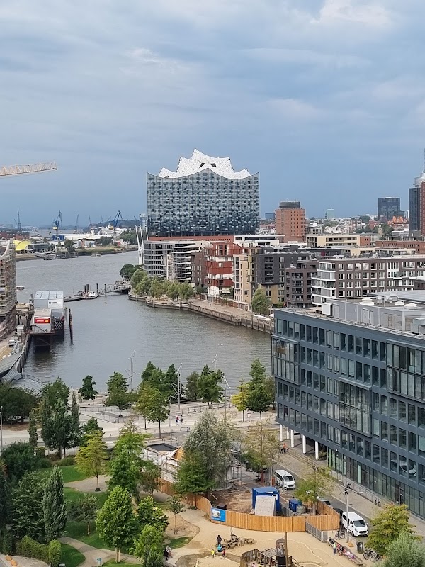 Überseequartier 1